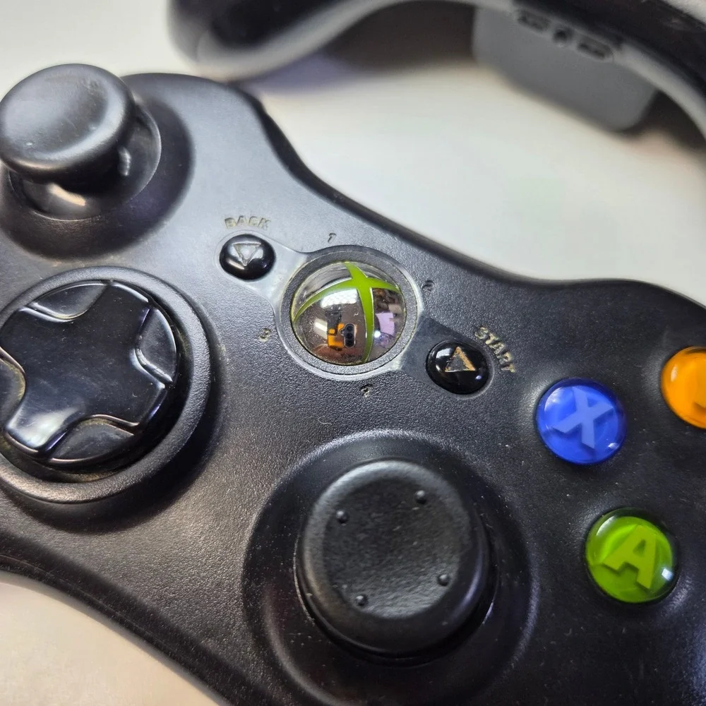 Microsoft Xbox 360 Wireless Controller Black Pair Untested
